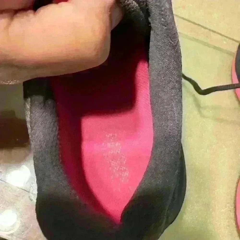 Used Women’s Nike Shoes Size 10